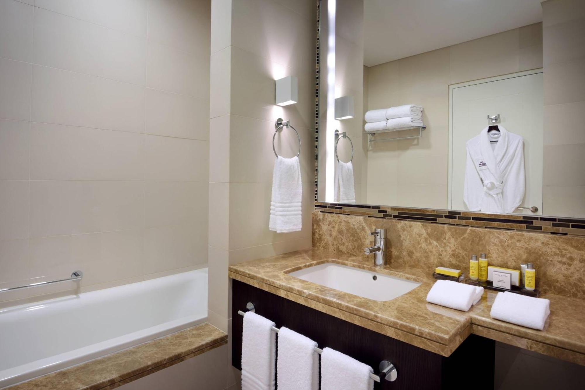 Marriott Executive Apartments Downtown, Abu Dhabi Buitenkant foto